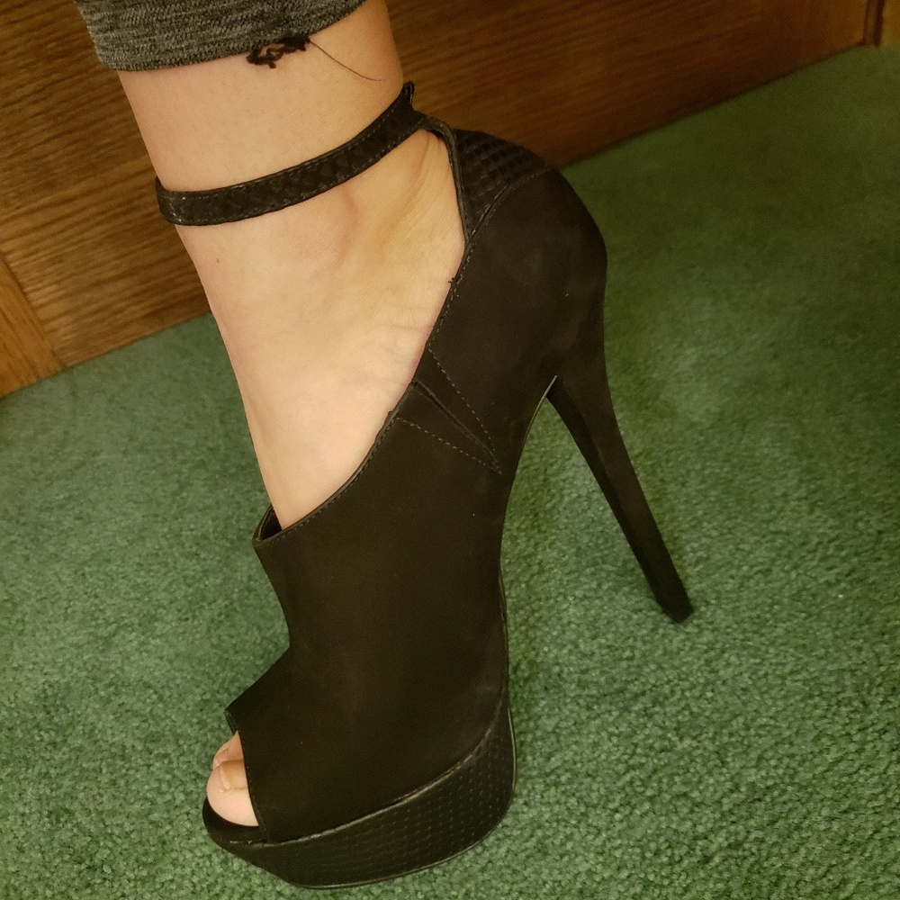 Steve Madden chella pump